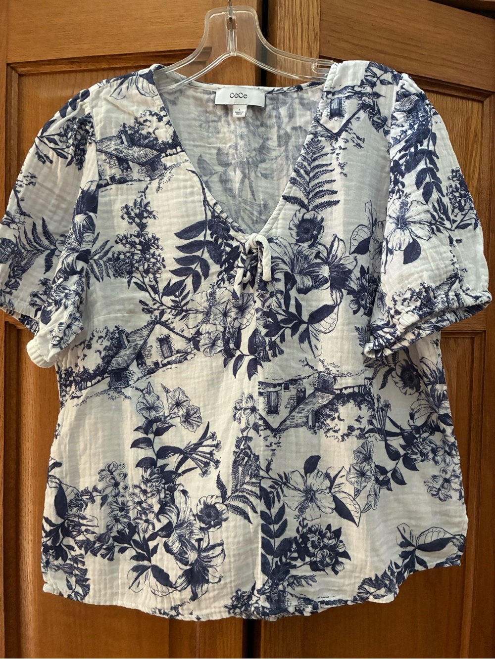 CeCe Navy Floral V-Neck Tie-Front Puff Sleeve Top
